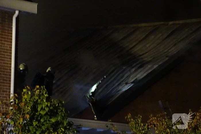 Forse uitslaande brand verwoest schuur