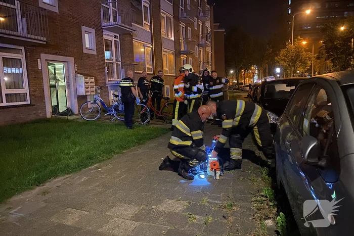 Hulpdiensten forceren deur bij stankoverlast