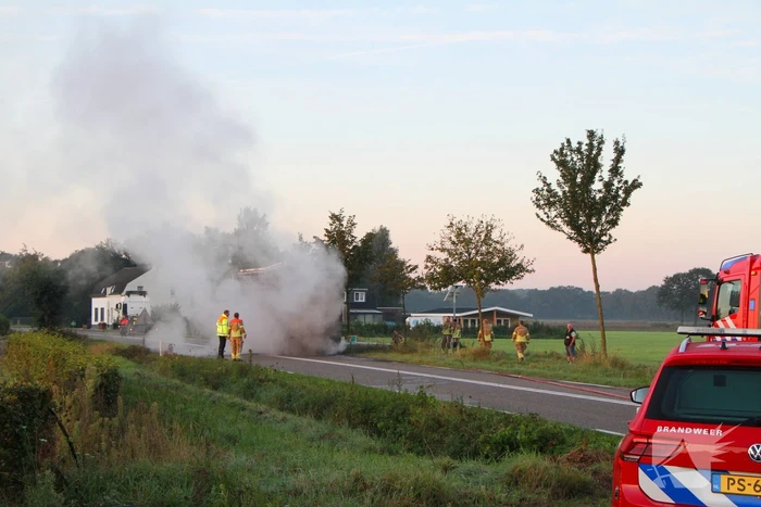 Oplegger volledig uitgebrand