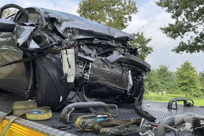 Bestuurder overleden bij ernstig ongeval