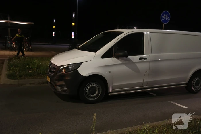 Persoon gewond bij ongeval met bestelbus