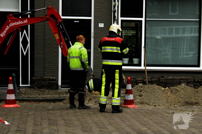 Gasleiding geraakt bij graafwerkzaamheden