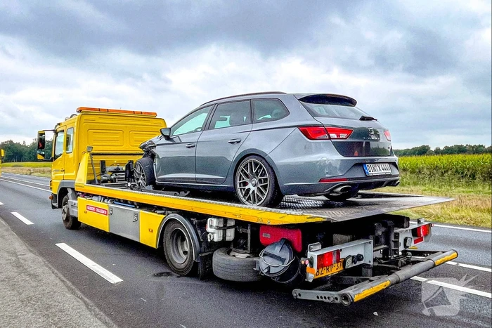 Kerende automobilist zorgt voor forse aanrijding