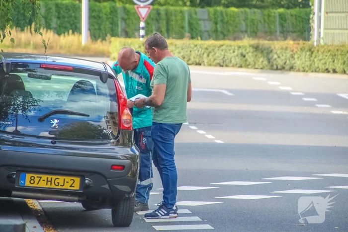 Man op scooter gewond bij aanrijding
