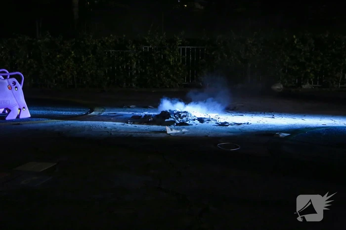 Folders in brand op speeltuin