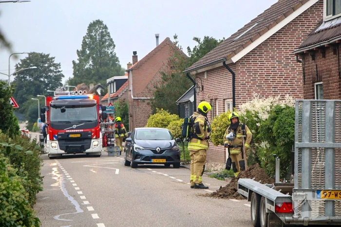 Gasleiding geraakt bij graafwerkzaamheden