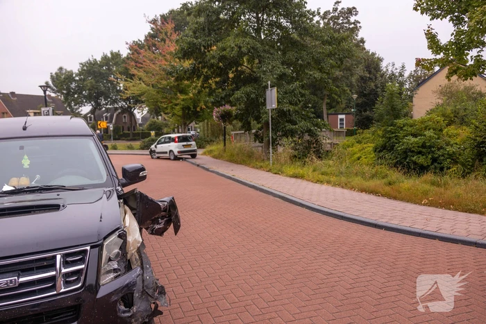 Twee ongelukken tegelijkertijd bij winkelcentrum