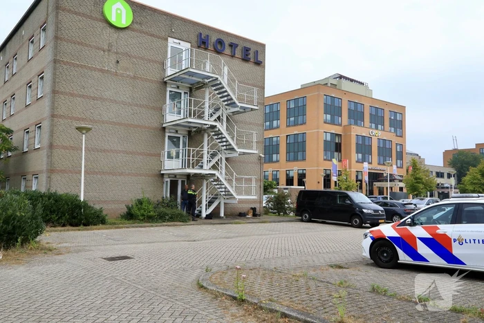 Overleden persoon aangetroffen in hotelkamer Campanile
