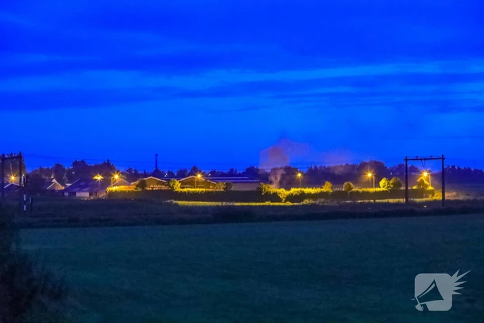 Veel rook bij brand in weiland