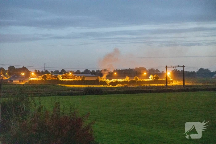 Veel rook bij brand in weiland