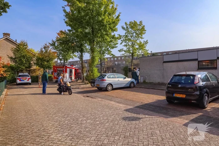 Bewoonster ademt rook in door brand in woning