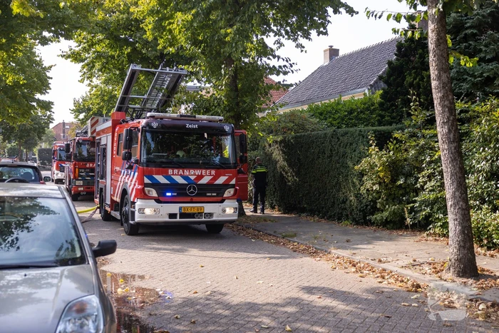 Brand in bijkeuken overgeslagen naar dak