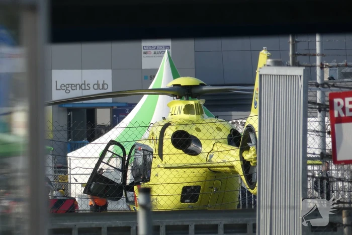 Traumahelikopter landt bij TT Circuit