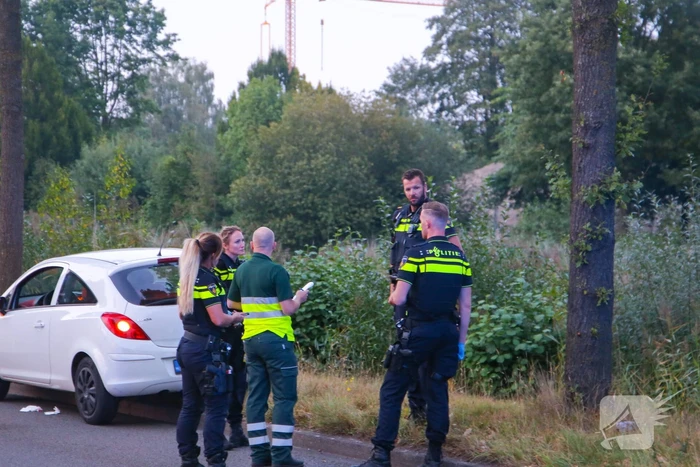 Persoon gewond door steekpartij in personenauto