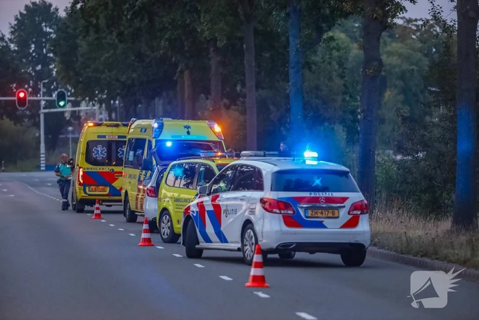 Persoon gewond door steekpartij in personenauto