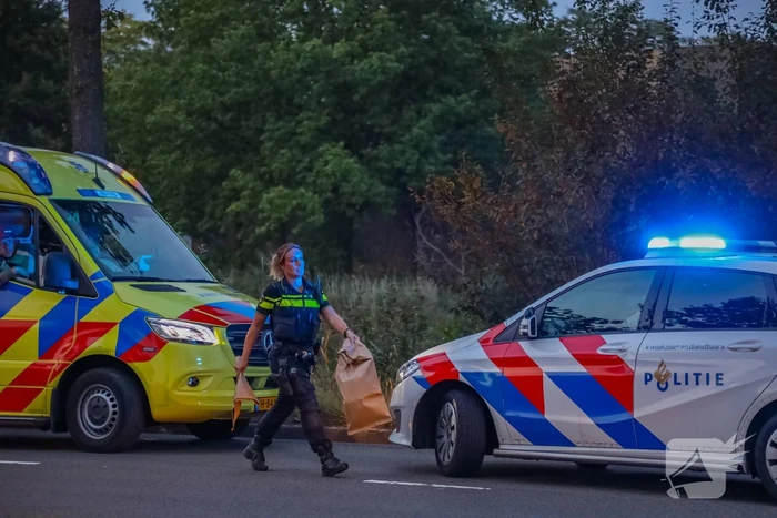 Persoon gewond door steekpartij in personenauto