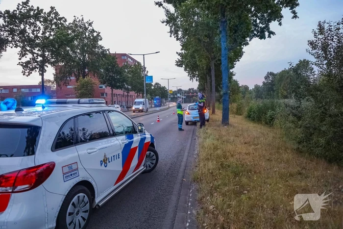 Persoon gewond door steekpartij in personenauto