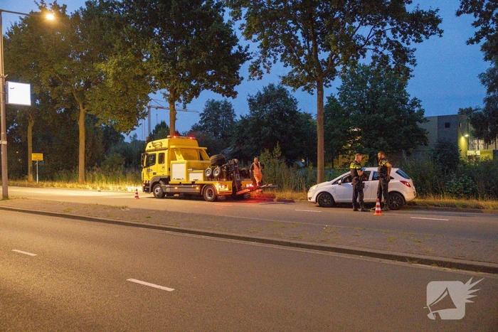 Persoon gewond door steekpartij in personenauto