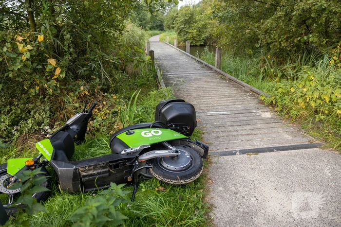 GO Sharing 45 km deelscooter vernield aangetroffen