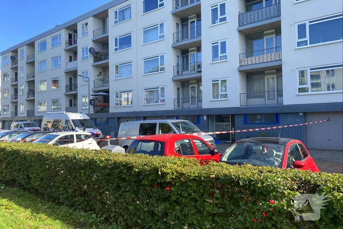 Overleden man aangetroffen in woning portiekflat