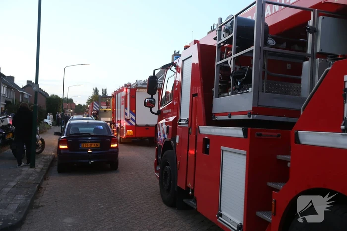 Veel rook bij brand in portiekwoning