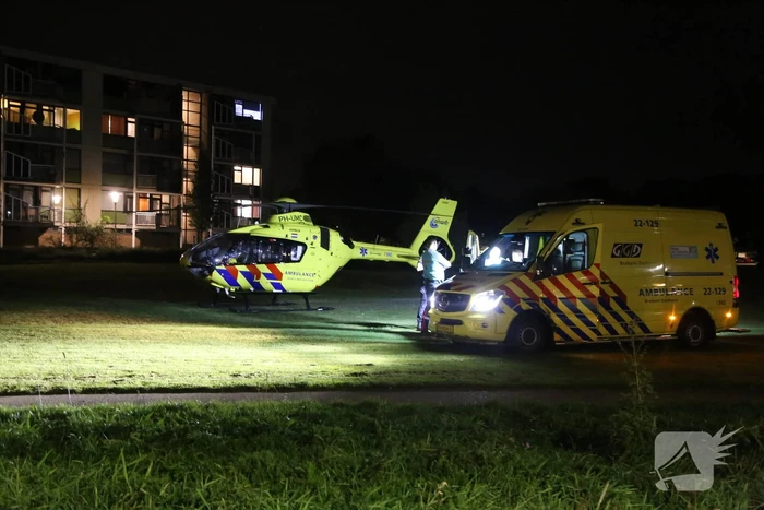 Man ernstig gewond bij val van hoogte