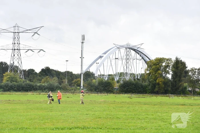 Lage druk gasleiding gesprongen midden in weiland