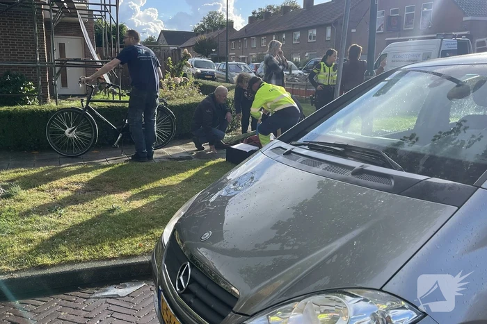Fietser gewond door botsing met personenauto