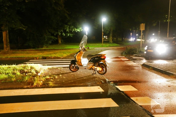 Scooterrijder aangereden door auto