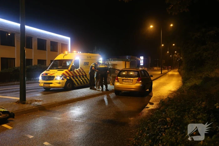 Deelscooter komt in botsing met personenauto