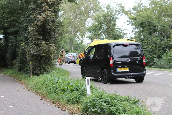 Auto total-loss na botsing met vrachtwagen