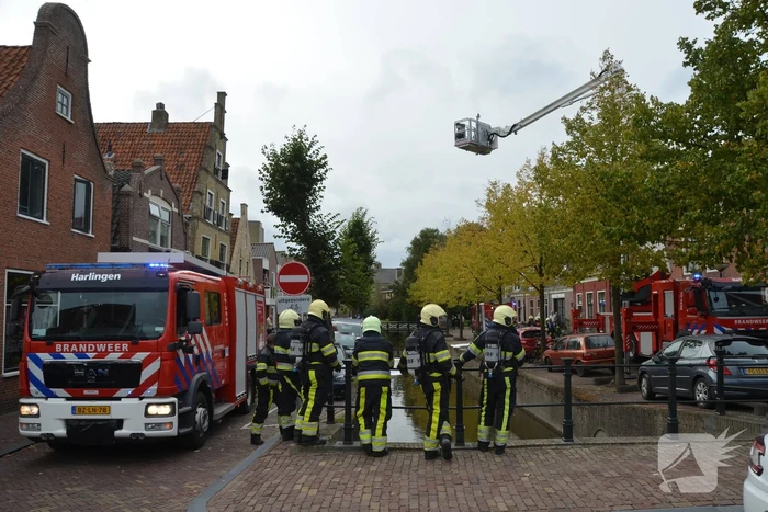 Veel rook bij keukenbrand van woning