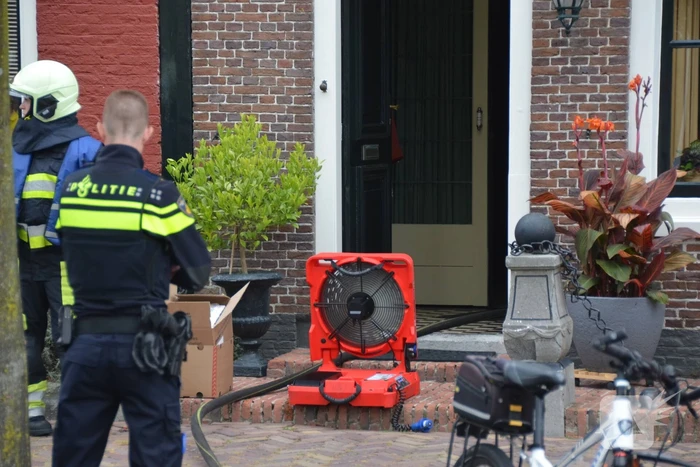Veel rook bij keukenbrand van woning