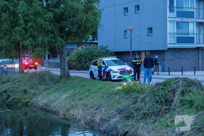 Dieven dumpen gestolen New York Pizza e-bike in sloot