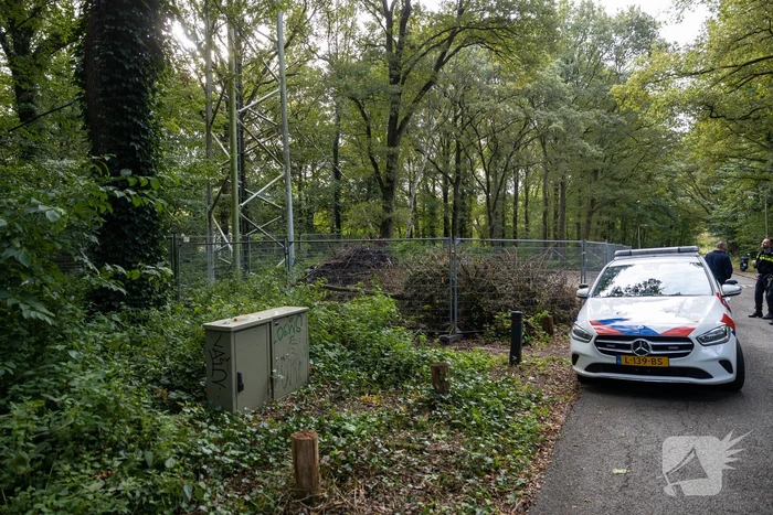 Brand bij GSM zendmast