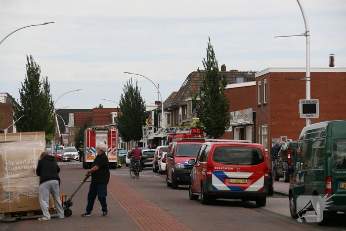 Forse rookontwikkeling bij brand in schuur