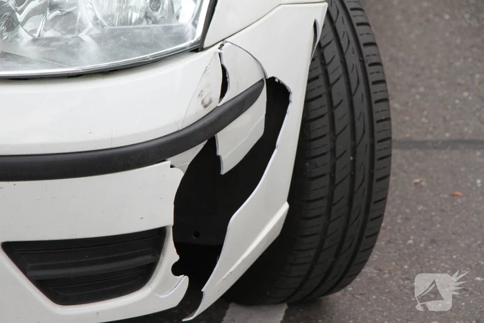 Vrouw gewond bij aanrijding met auto