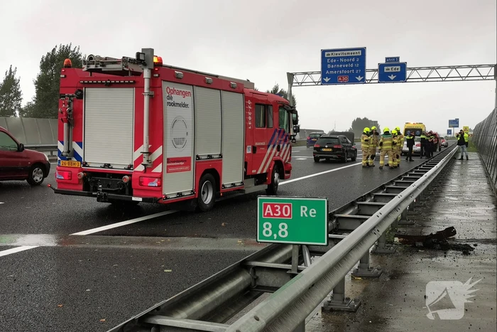 Kind gewond bij kop-staart botsing op snelweg