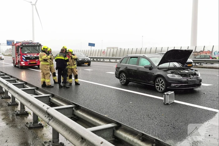 Kind gewond bij kop-staart botsing op snelweg