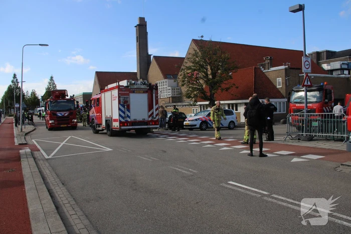 Bedrijfsverzamelgebouw ontruimd vanwege grote brand