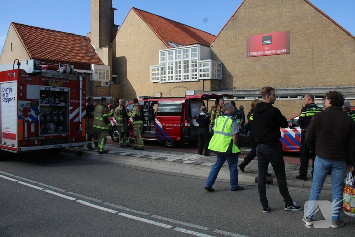 Bedrijfsverzamelgebouw ontruimd vanwege grote brand