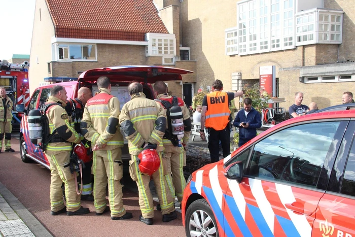 Bedrijfsverzamelgebouw ontruimd vanwege grote brand