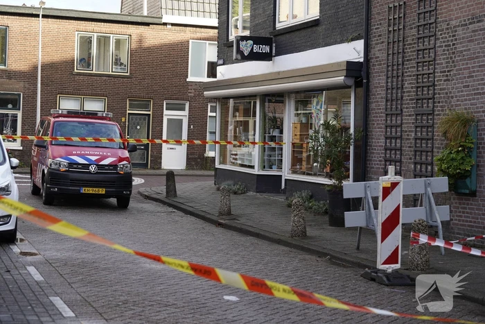 Scheuren in buitenmuren na verzakking