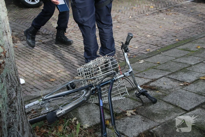 Fietser aangereden door auto