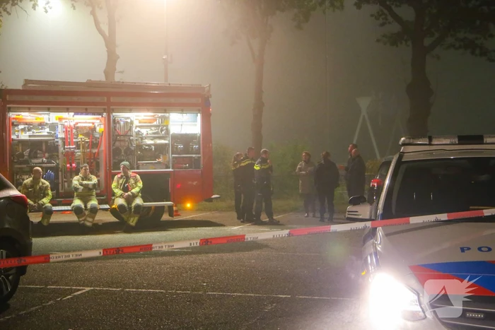 Politie doet onderzoek naar vondst stoffelijk overschot in auto