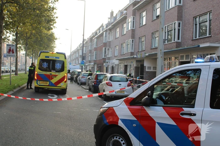 Persoon zwaargewond na val van hoogte