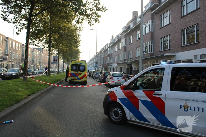 Persoon zwaargewond na val van hoogte