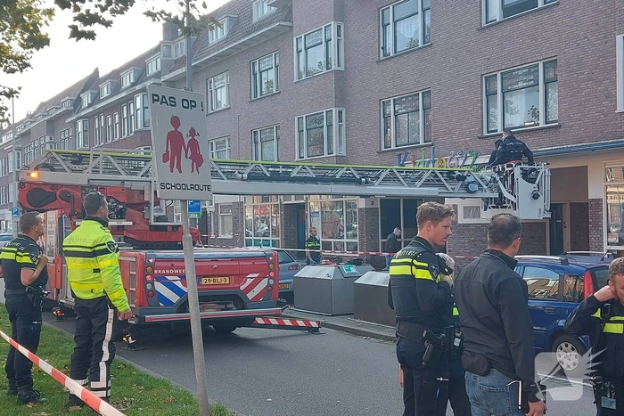 Persoon zwaargewond na val van hoogte