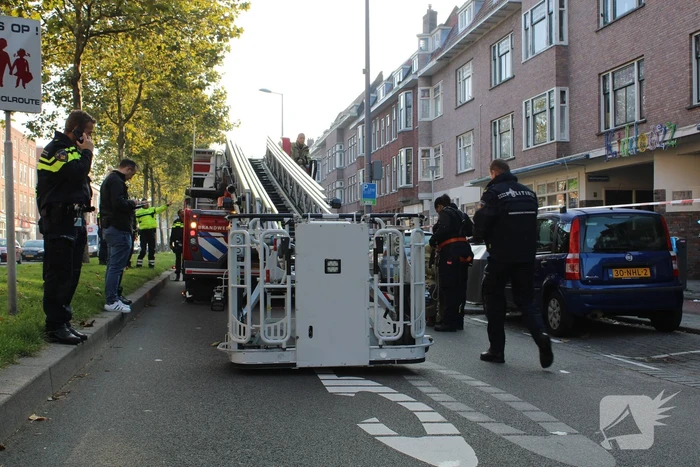 Persoon zwaargewond na val van hoogte
