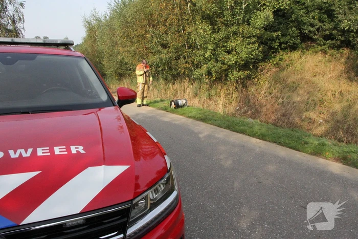 Brandweer doet onderzoek naar vat met onbekende vloeistof